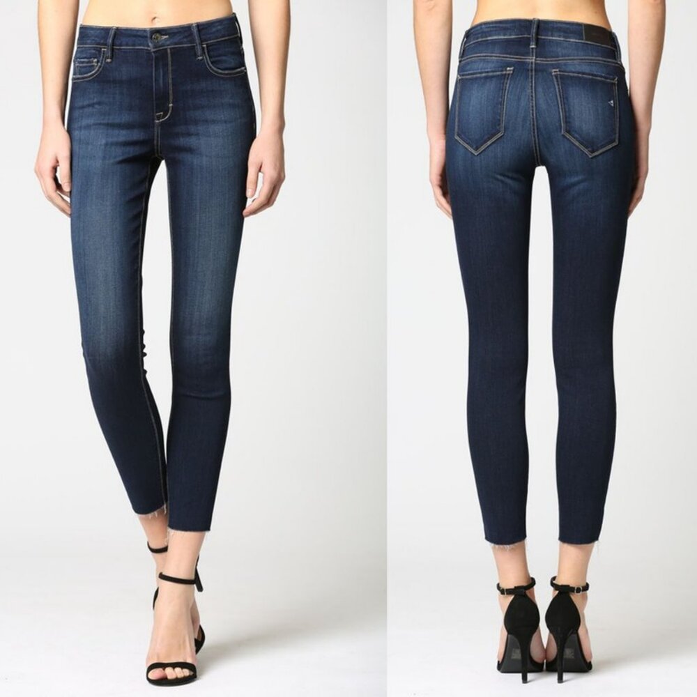 MID RISE NON-DISTRESSED SKINNY W/ RAW HEM (DARK WASH)